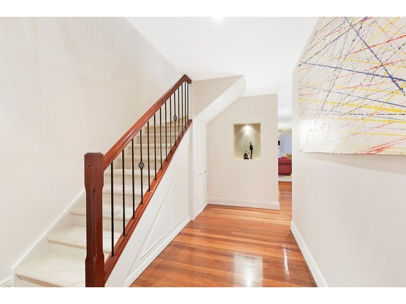 26 Brodie Street, Holland Park West QLD 4121