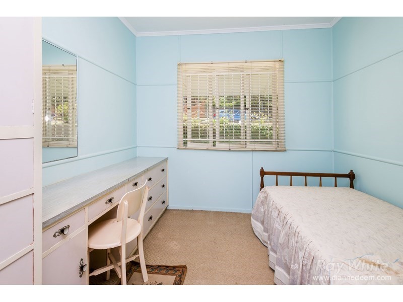 12 Strathfield Street, Tarragindi QLD 4121