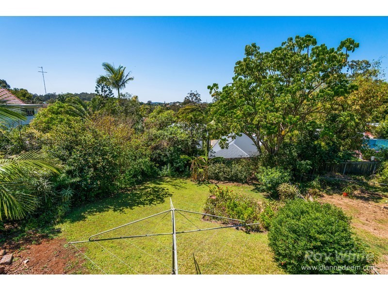 12 Strathfield Street, Tarragindi QLD 4121
