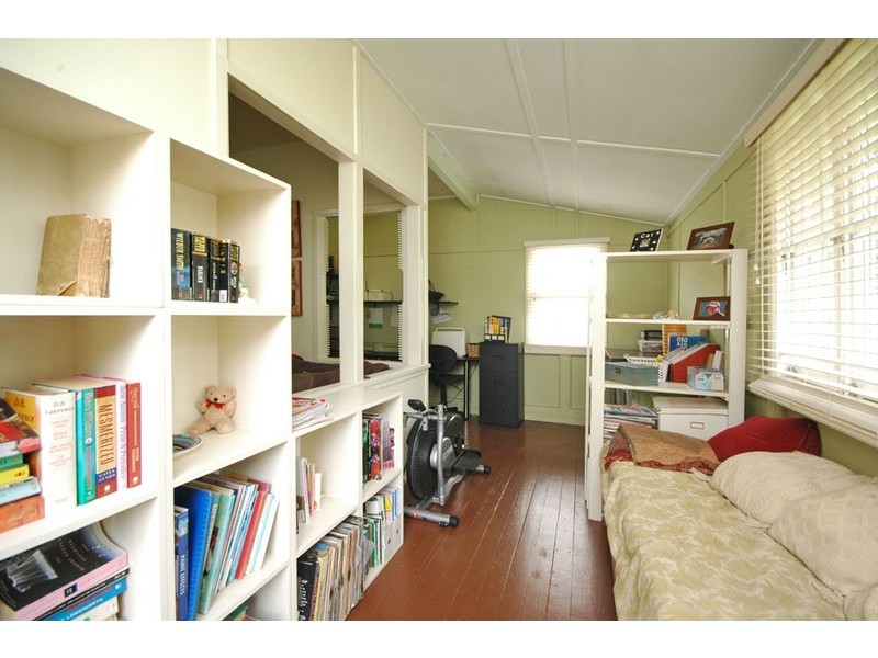 25 Robinson Street, Moorooka QLD 4105