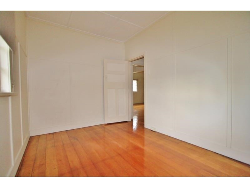 14 Chatsworth Road, Greenslopes QLD 4120