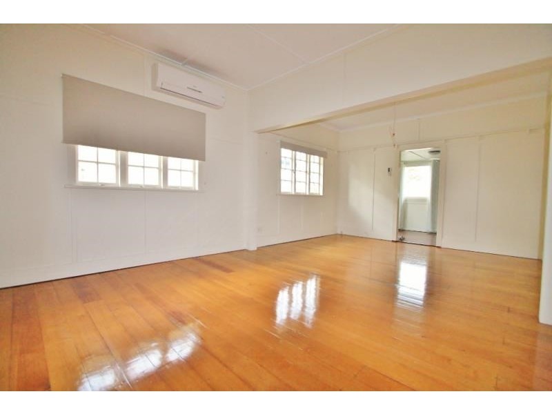 14 Chatsworth Road, Greenslopes QLD 4120