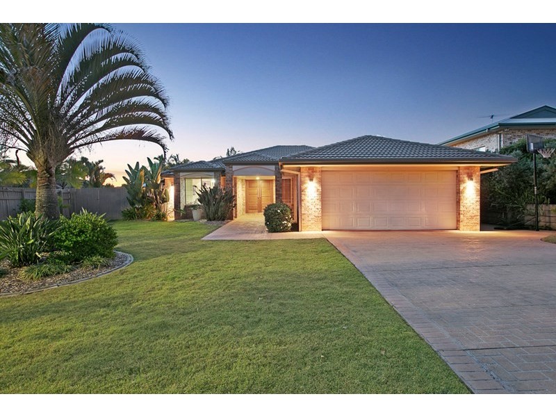 10 Cedar Close, Mackenzie QLD 4156