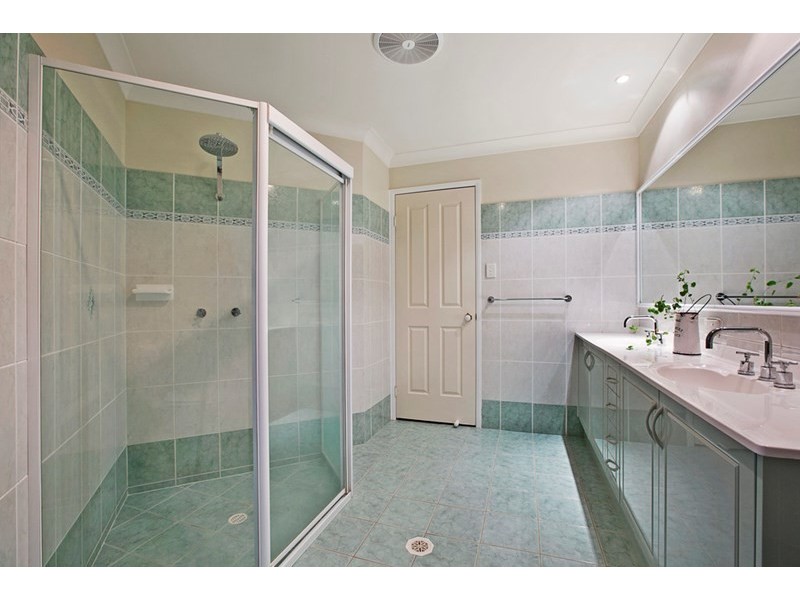 10 Cedar Close, Mackenzie QLD 4156