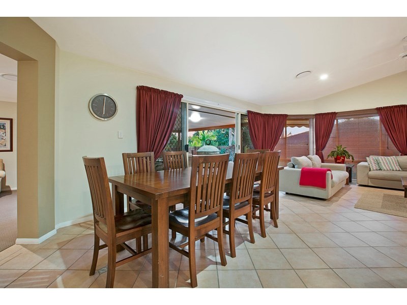 10 Cedar Close, Mackenzie QLD 4156