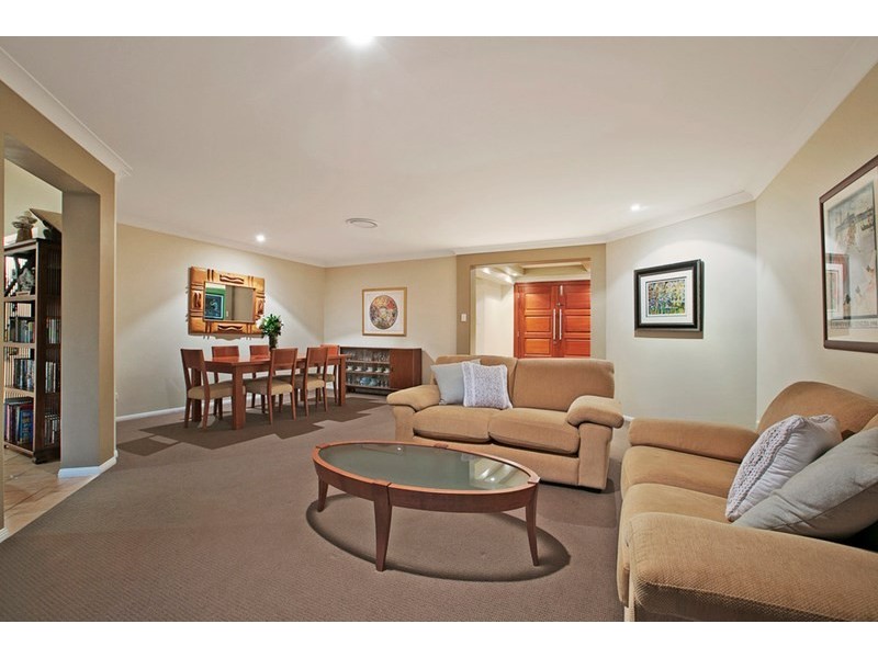 10 Cedar Close, Mackenzie QLD 4156