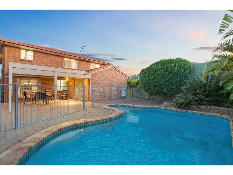 5 Myola Court, Carindale QLD 4152