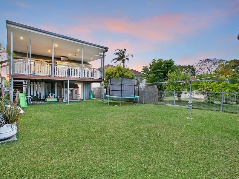 77 Orana Street, Carina QLD 4152