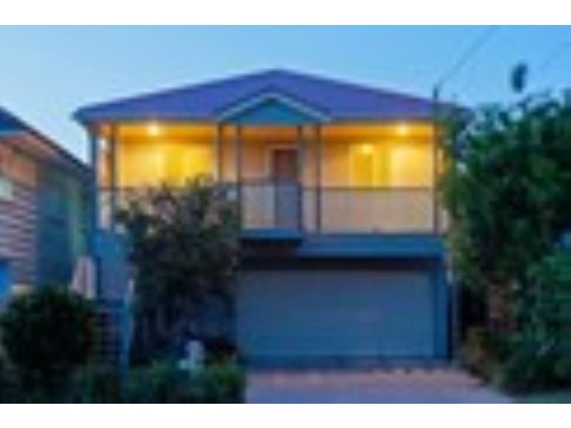 27 Boronia Avenue, Holland Park West QLD 4121