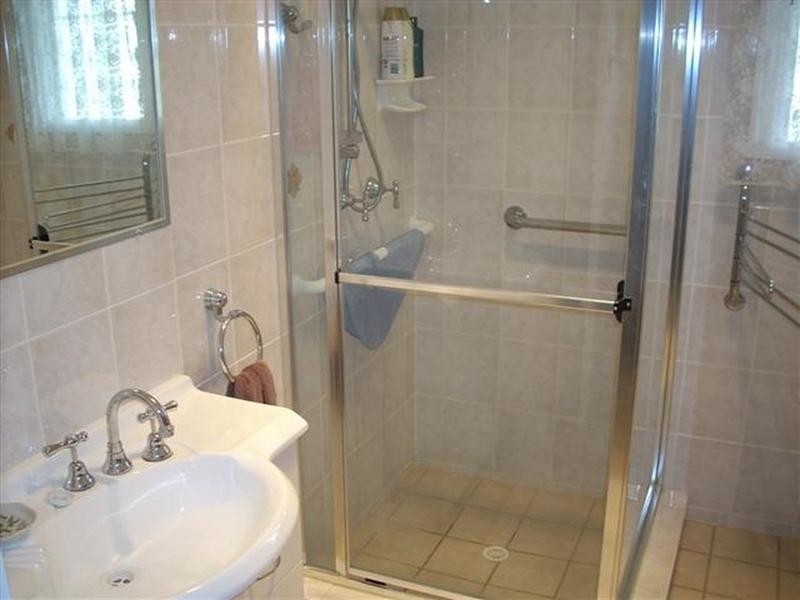 64 Seville Road, Holland Park QLD 4121