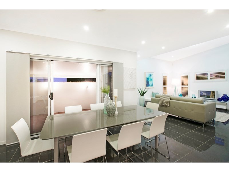 38 Brockhouse Street, Upper Mount Gravatt QLD 4122