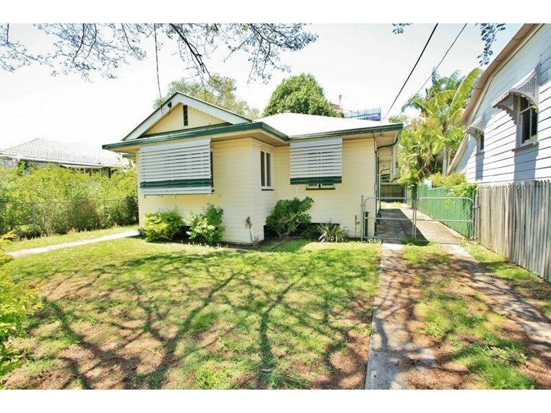 8 Gladstone Street, Coorparoo QLD 4151