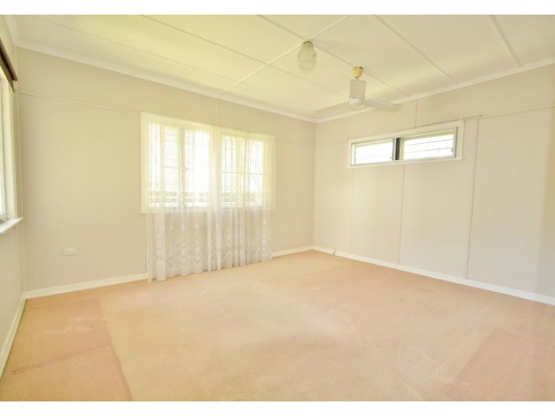 8 Gladstone Street, Coorparoo QLD 4151