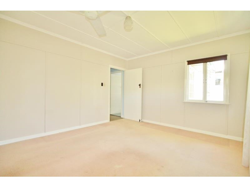 8 Gladstone Street, Coorparoo QLD 4151