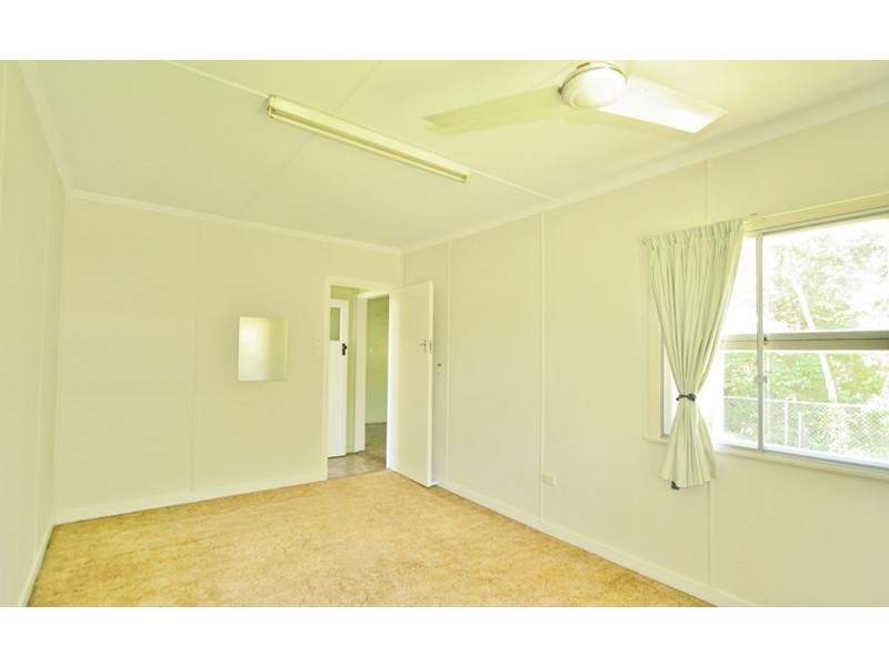 8 Gladstone Street, Coorparoo QLD 4151