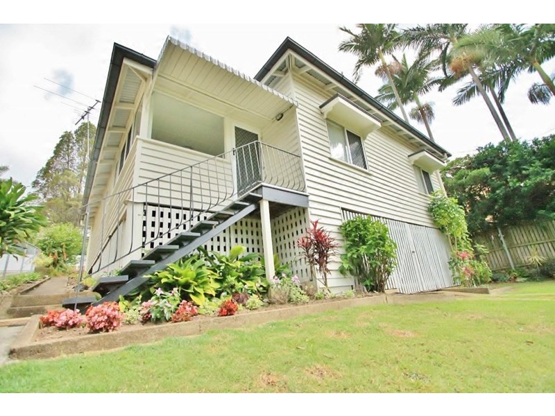 42 Abbotsleigh Street, Holland Park QLD 4121