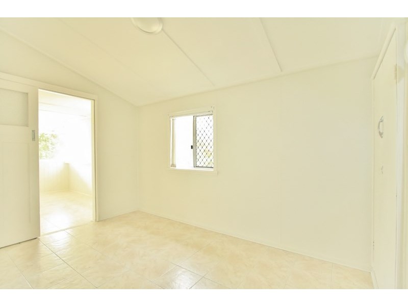 42 Abbotsleigh Street, Holland Park QLD 4121