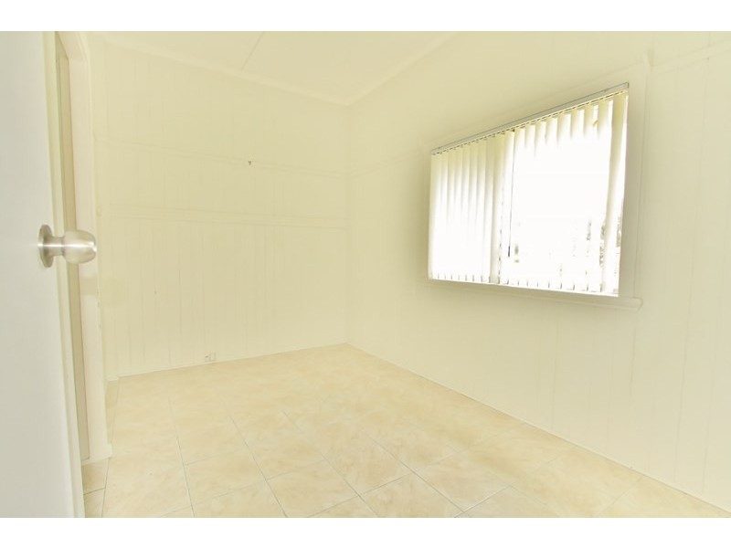 42 Abbotsleigh Street, Holland Park QLD 4121