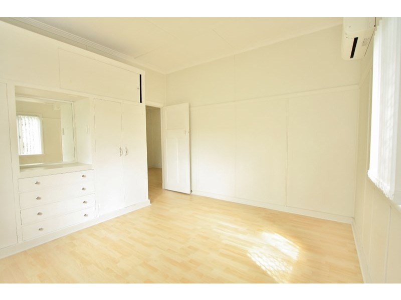 42 Abbotsleigh Street, Holland Park QLD 4121