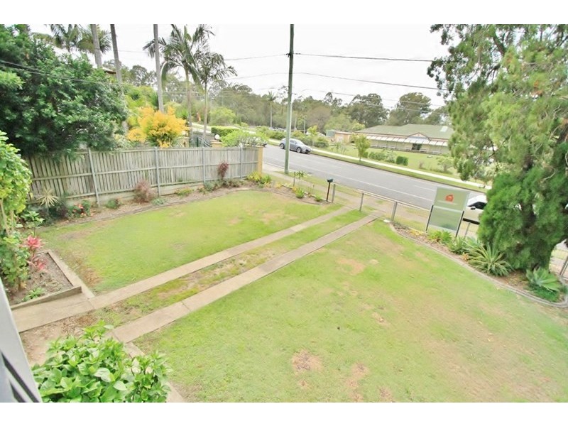 42 Abbotsleigh Street, Holland Park QLD 4121