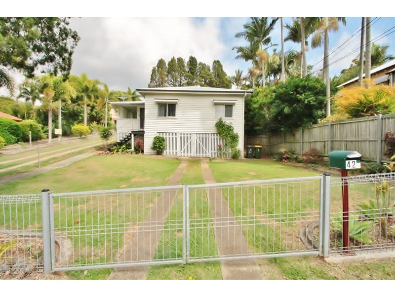 42 Abbotsleigh Street, Holland Park QLD 4121