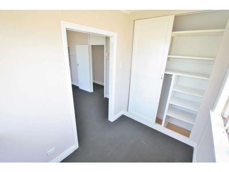 8 Harrogate Street, Woolloongabba QLD 4102