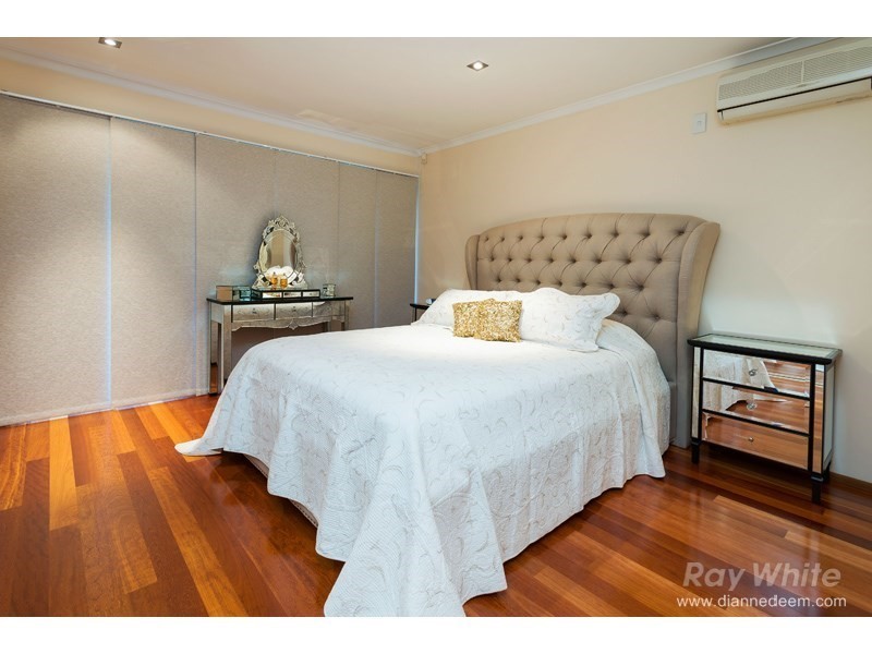 43 Chanel Crescent, Eight Mile Plains QLD 4113