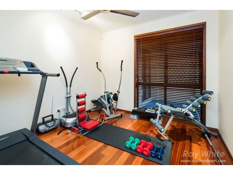 43 Chanel Crescent, Eight Mile Plains QLD 4113