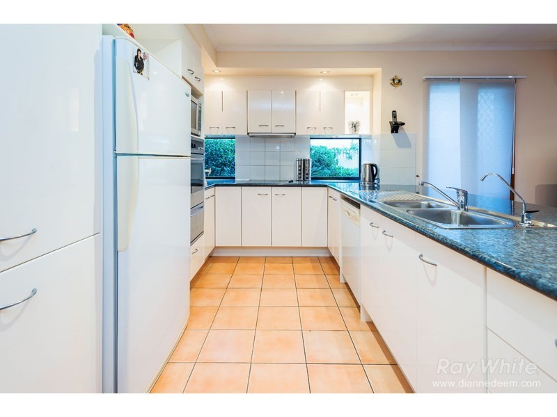 43 Chanel Crescent, Eight Mile Plains QLD 4113