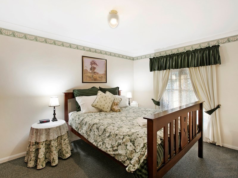 9-15 Mayfair Lane, Stanthorpe QLD 4380