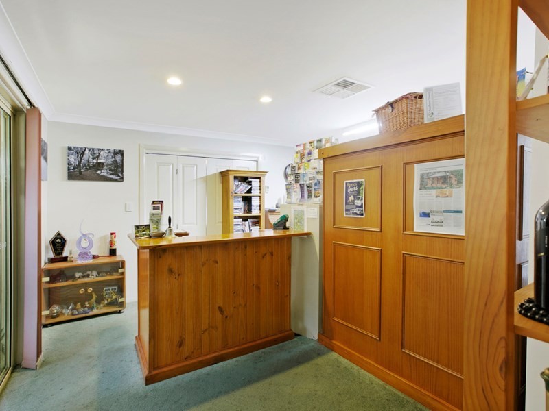 9-15 Mayfair Lane, Stanthorpe QLD 4380