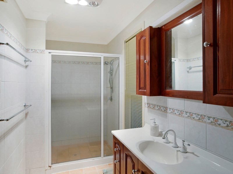 9-15 Mayfair Lane, Stanthorpe QLD 4380