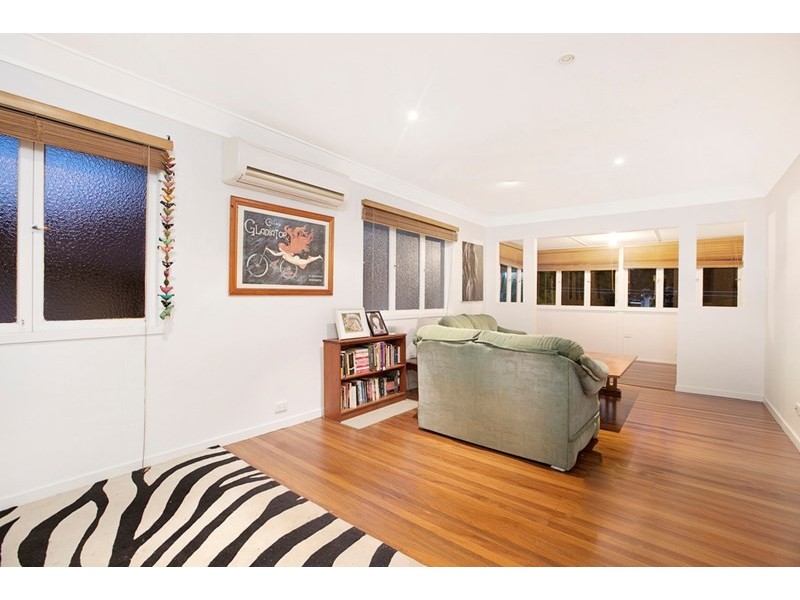 110 Harold Street, Holland Park QLD 4121