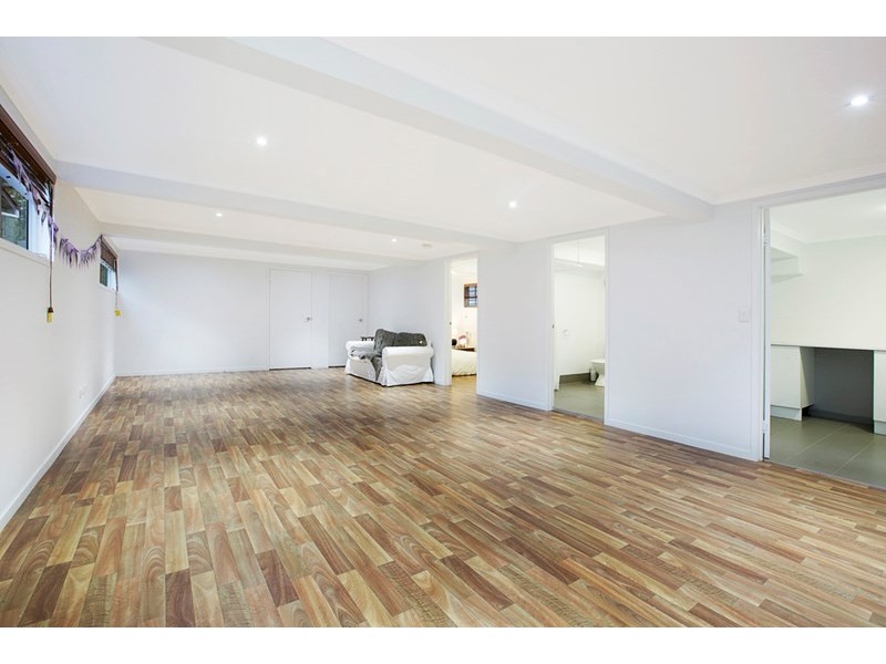 110 Harold Street, Holland Park QLD 4121