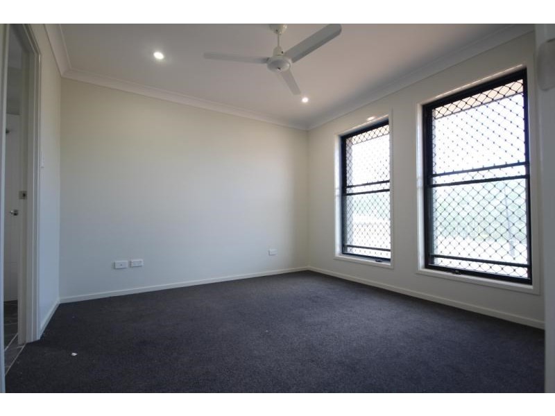 48 Gordon Drive, Bellbird Park QLD 4300