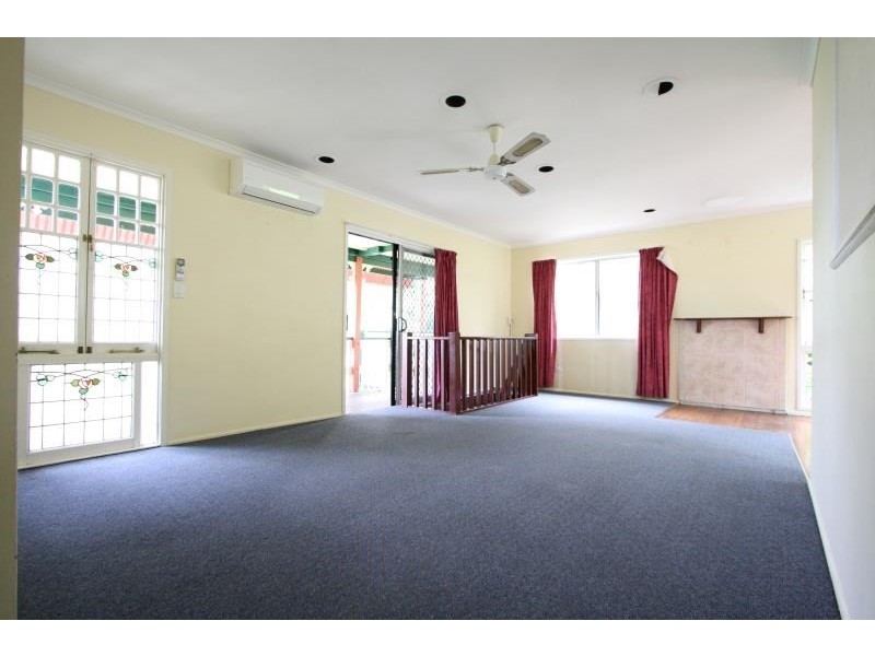 24 Dodwell Street, Holland Park West QLD 4121