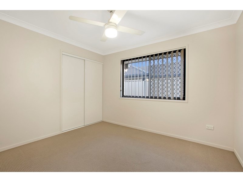 8 Sasha Street, Wynnum West QLD 4178