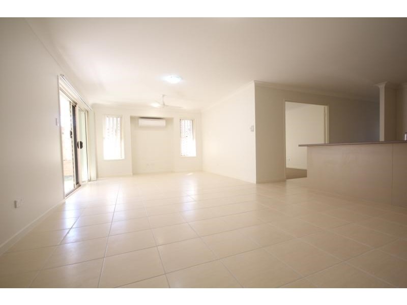 18 Gordon Drive, Bellbird Park QLD 4300