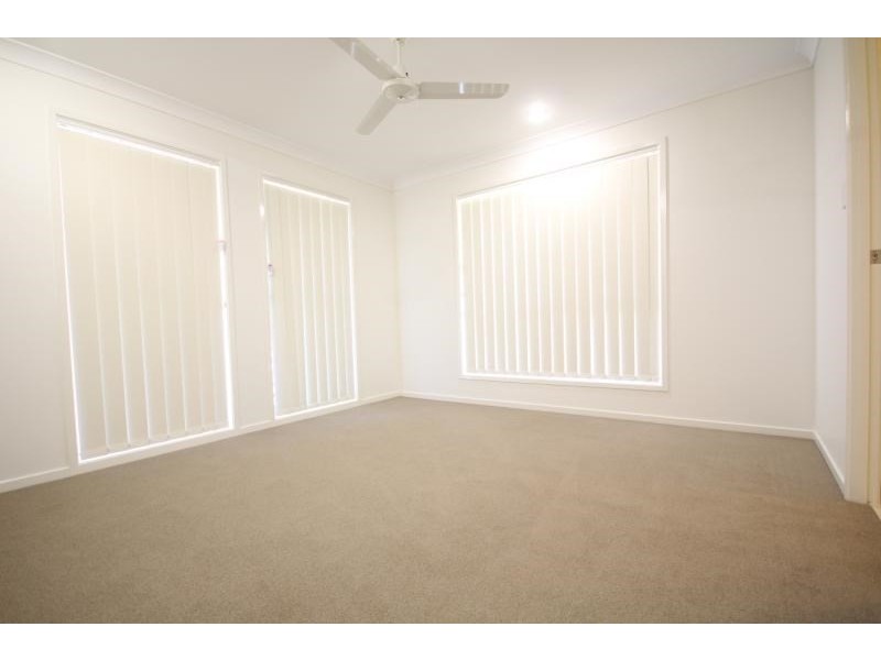 18 Gordon Drive, Bellbird Park QLD 4300