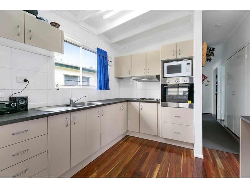 27 Moon Street, Caboolture South QLD 4510