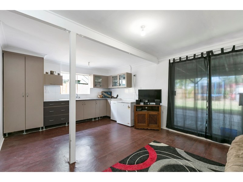 27 Moon Street, Caboolture South QLD 4510