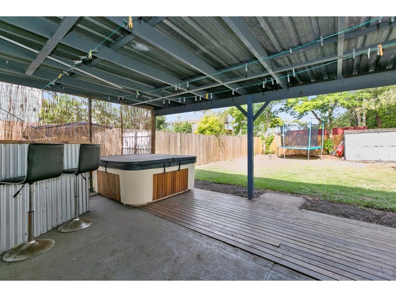 27 Moon Street, Caboolture South QLD 4510