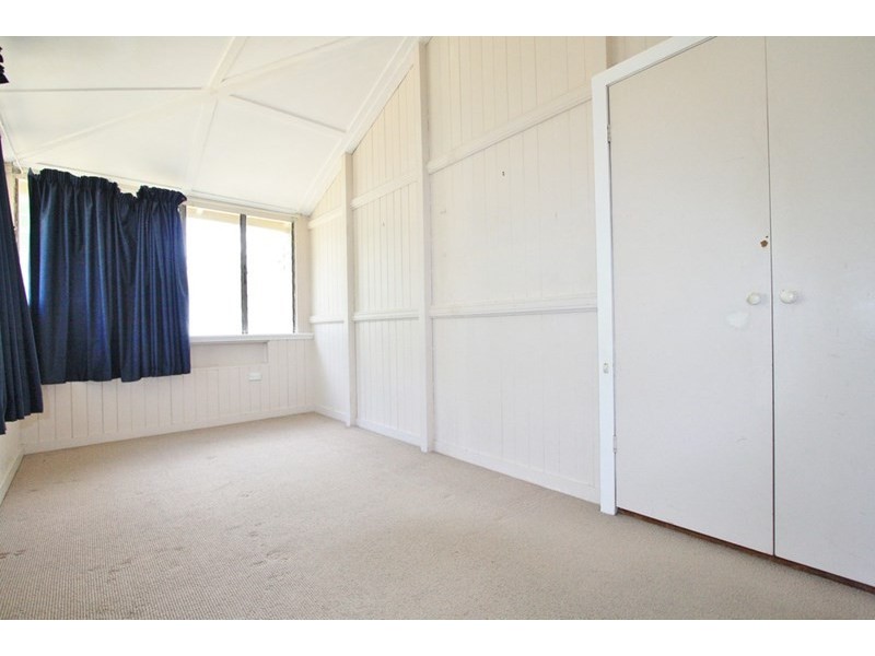 23 Headfort Street, Greenslopes QLD 4120