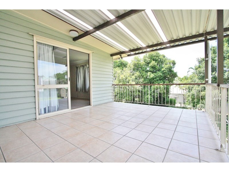 23 Headfort Street, Greenslopes QLD 4120