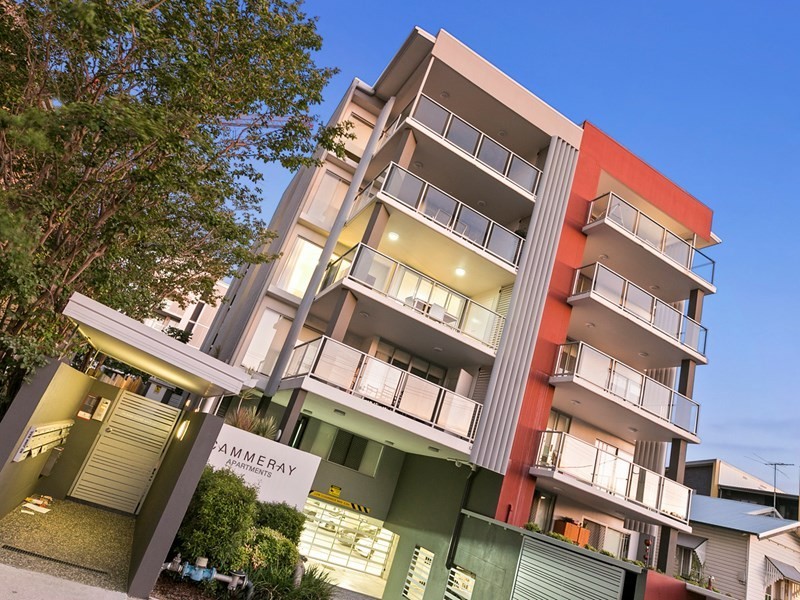 10/28 Carl Street, Woolloongabba QLD 4102