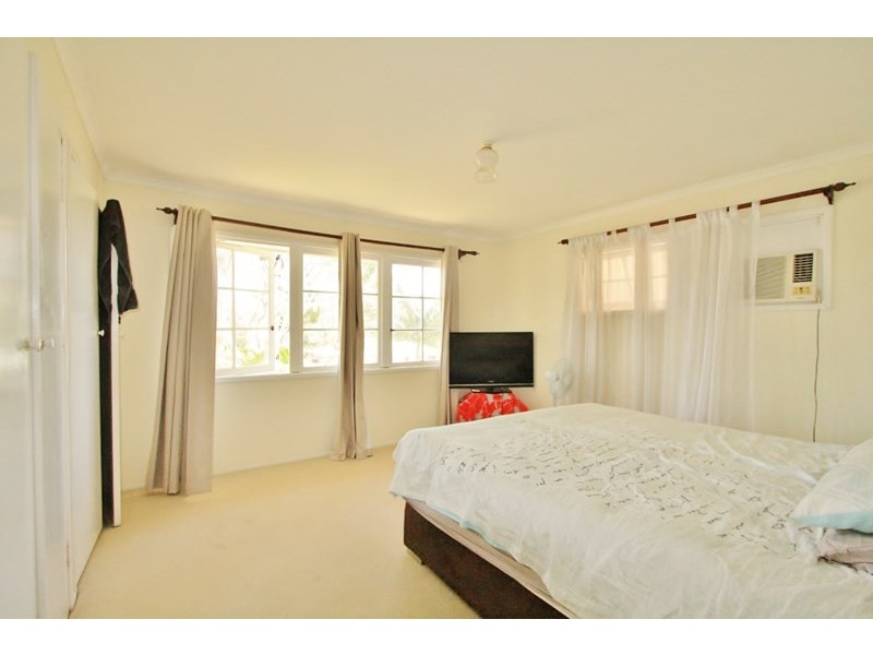 16 Isabella Street, Tarragindi QLD 4121