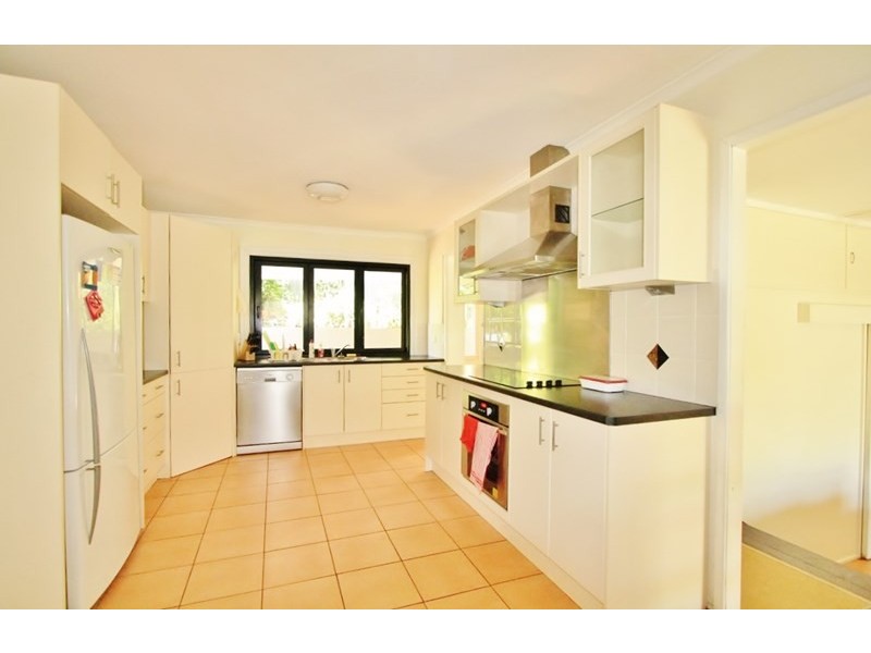 16 Isabella Street, Tarragindi QLD 4121