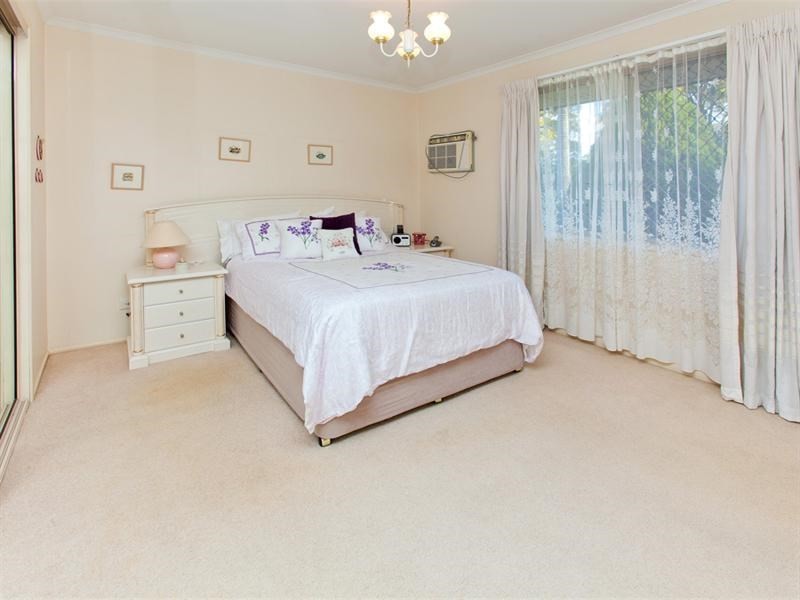 29 Justin Street, Holland Park West QLD 4121