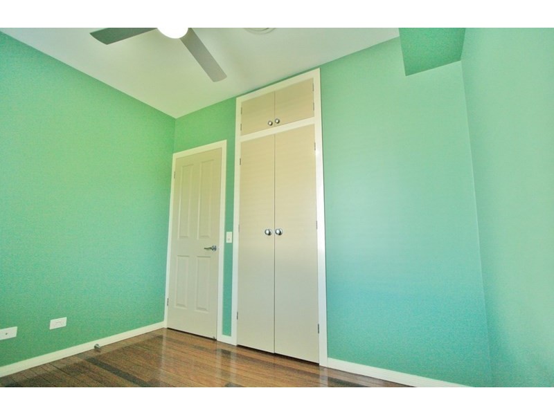 109 The Promenade, Camp Hill QLD 4152