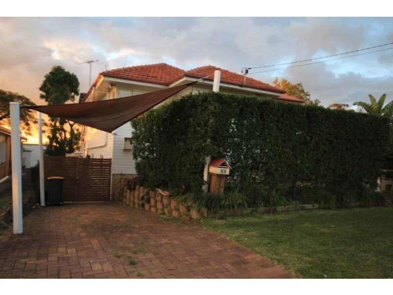 101 Brodie Street, Holland Park West QLD 4121
